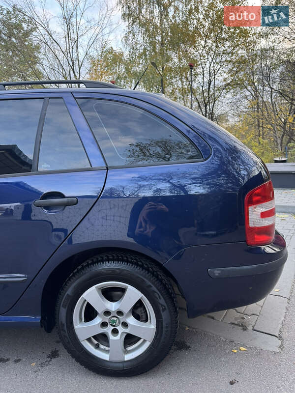 Универсал Skoda Fabia 2004 в Тернополе