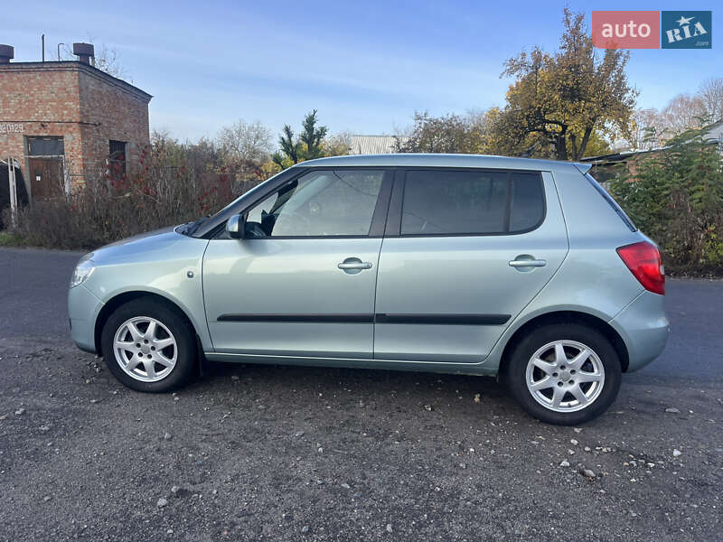 Хэтчбек Skoda Fabia 2010 в Ахтырке фото 19 Хэтчбек Skoda Fabia 2010 в Ахтырке