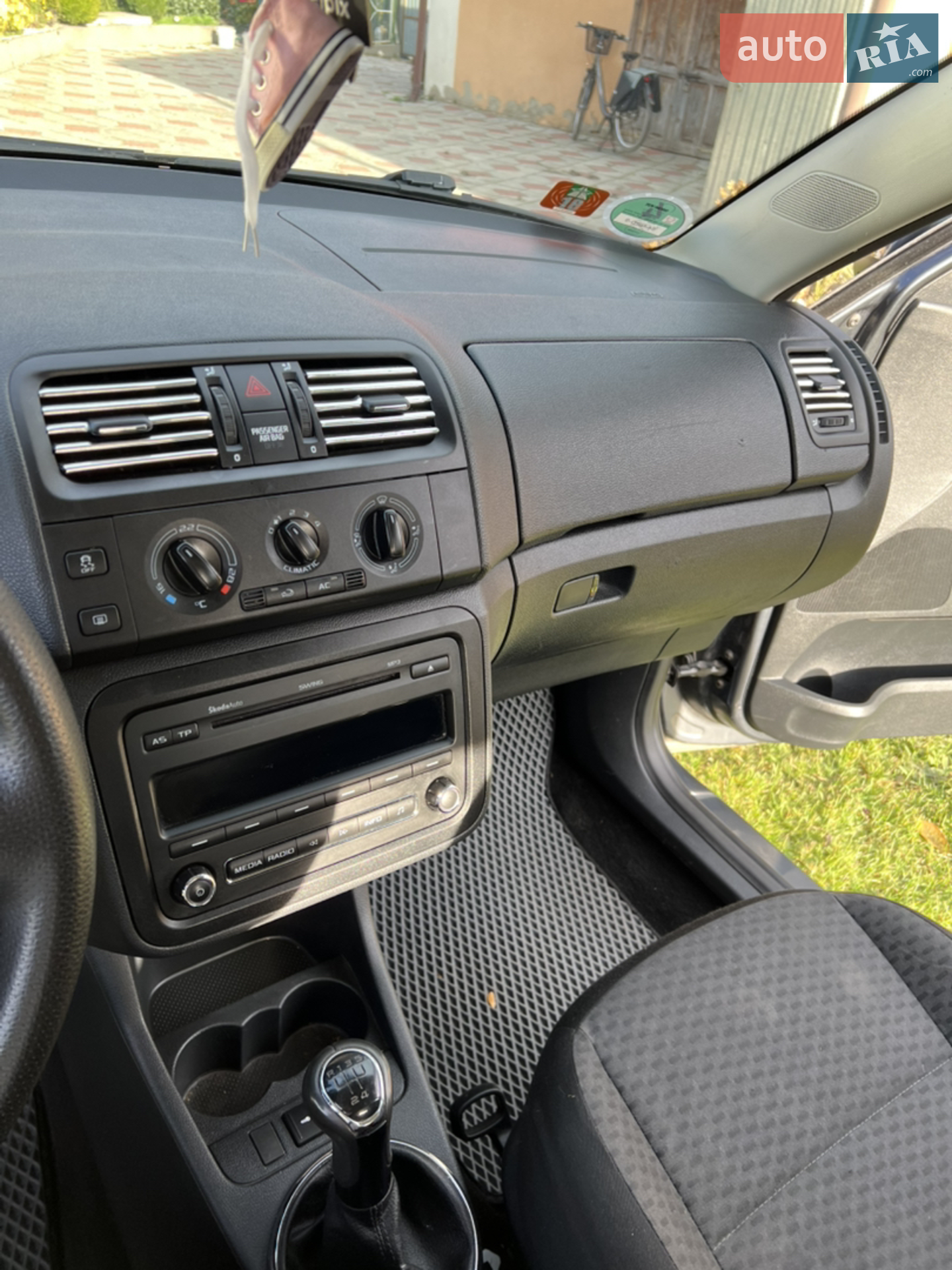 2010 Skoda Fabia - мініатюра 13