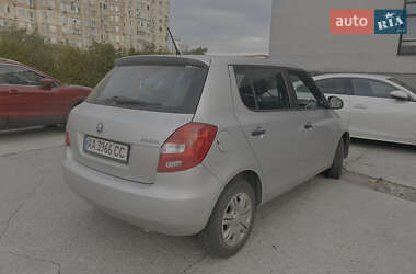 Хэтчбек Skoda Fabia 2014 в Киеве