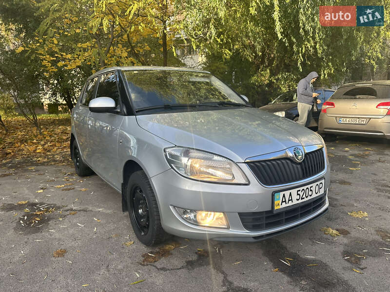 Хэтчбек Skoda Fabia 2011 в Киеве фото 22 Хэтчбек Skoda Fabia 2011 в Киеве