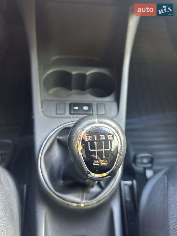 Хэтчбек Skoda Fabia 2011 в Киеве фото 30 Хэтчбек Skoda Fabia 2011 в Киеве