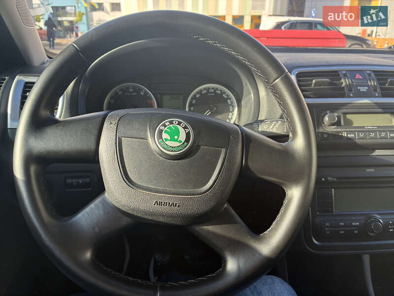Универсал Skoda Fabia 2010 в Луцке фото 19 Универсал Skoda Fabia 2010 в Луцке
