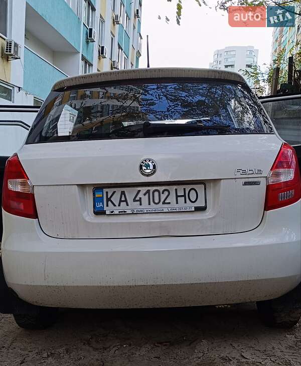 Хэтчбек Skoda Fabia 2012 в Киеве фото 7 Хэтчбек Skoda Fabia 2012 в Киеве