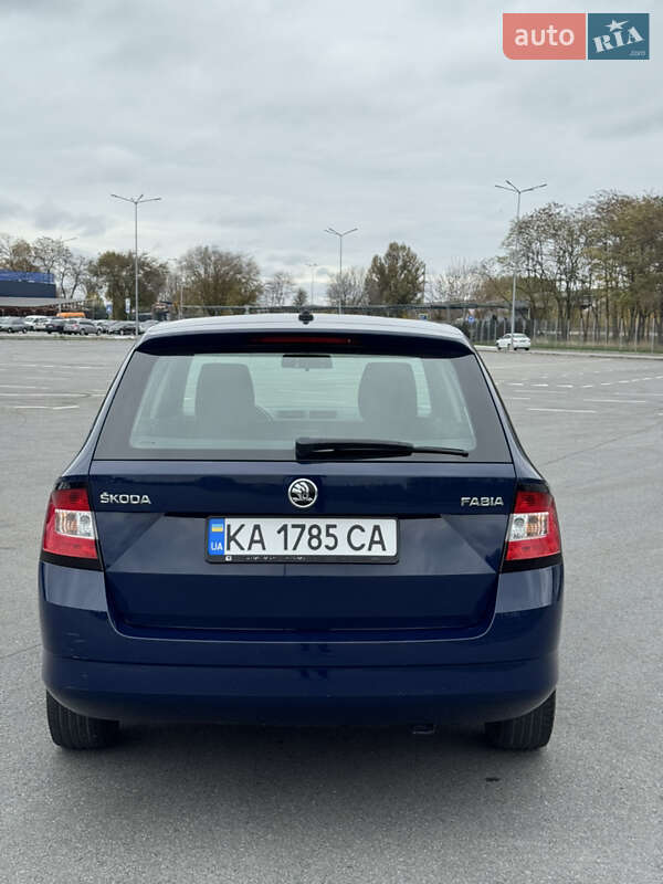 Універсал Skoda Fabia 2016 в Дніпрі