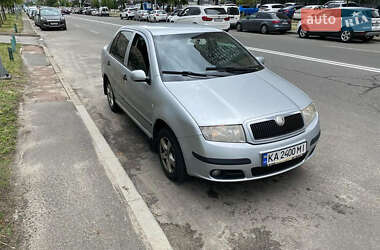 Седан Skoda Fabia 2007 в Києві