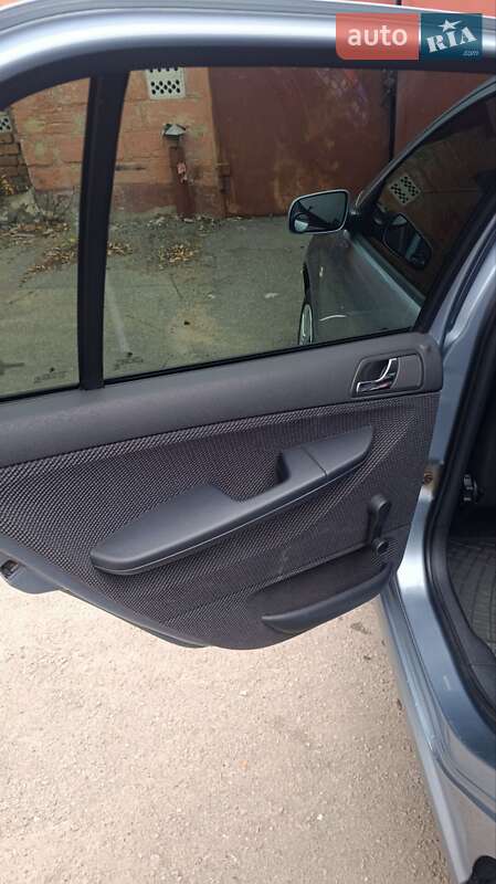 Седан Skoda Fabia 2005 в Виннице