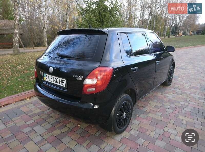 Хэтчбек Skoda Fabia 2008 в Миргороде