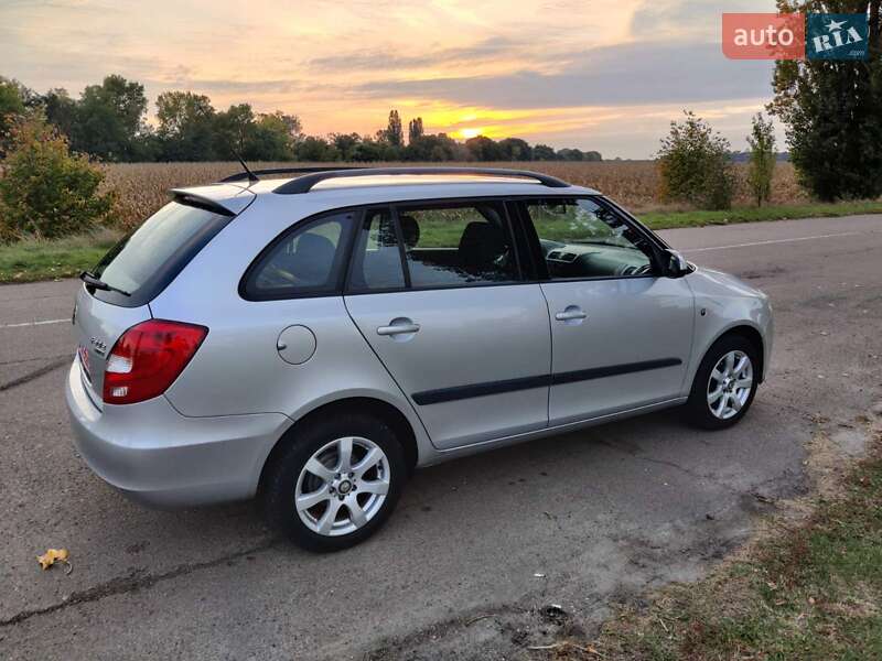 Универсал Skoda Fabia 2010 в Барышевке