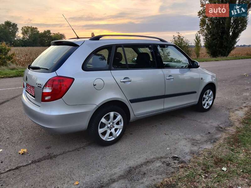 Универсал Skoda Fabia 2010 в Барышевке