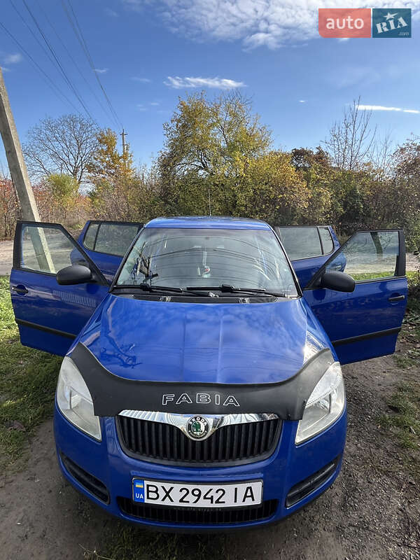 Хэтчбек Skoda Fabia 2010 в Каменец-Подольском