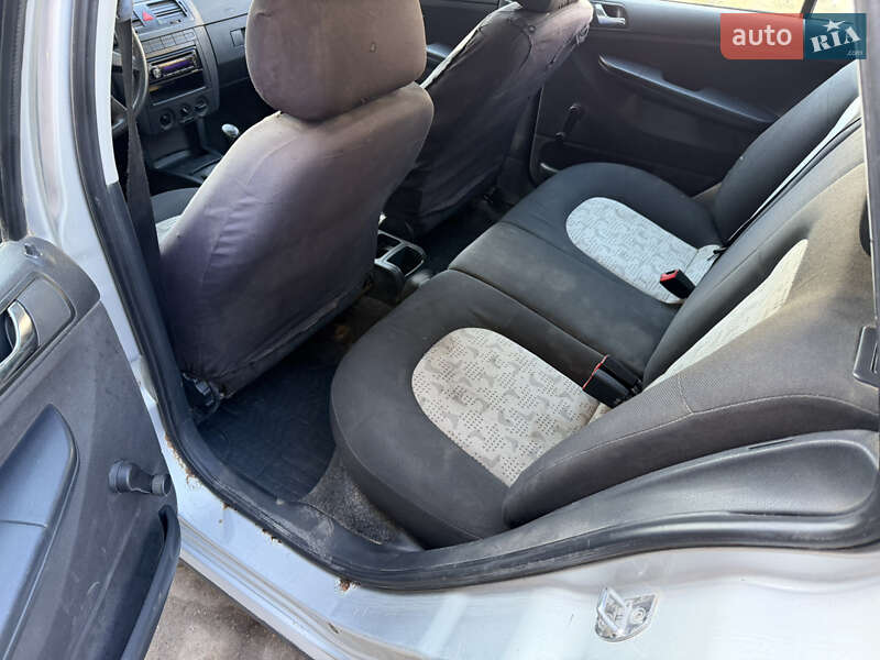 Универсал Skoda Fabia 2004 в Киеве фото 7 Универсал Skoda Fabia 2004 в Киеве