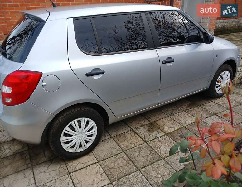 Хэтчбек Skoda Fabia 2011 в Сумах фото 3 Хэтчбек Skoda Fabia 2011 в Сумах