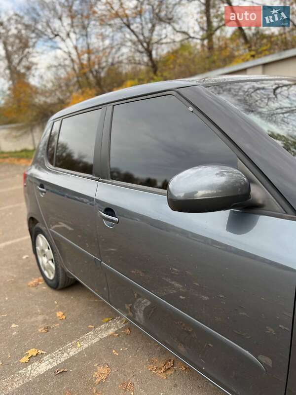 Хетчбек Skoda Fabia 2010 в Тернополі