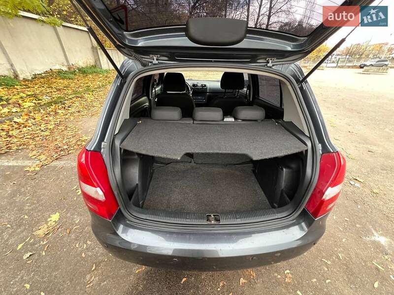 Хетчбек Skoda Fabia 2010 в Тернополі