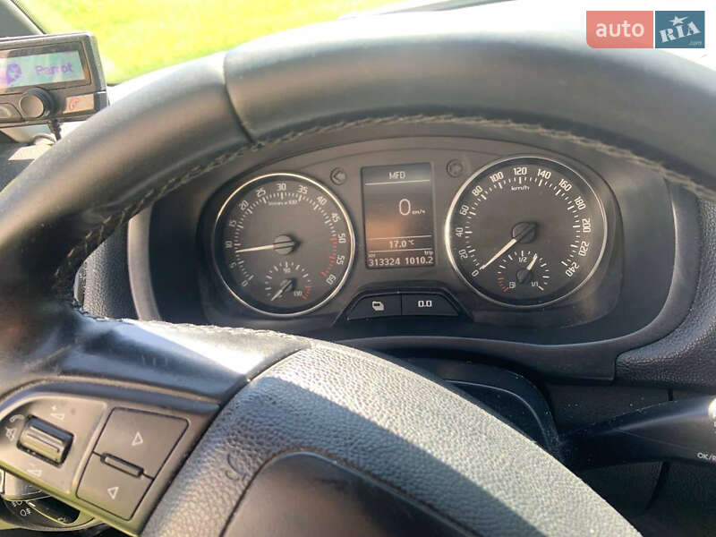 Універсал Skoda Fabia 2011 в Чернівцях фото 7 Універсал Skoda Fabia 2011 в Чернівцях