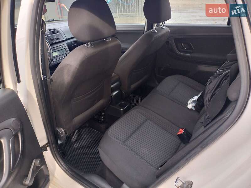 Универсал Skoda Fabia 2012 в Львове фото 12 Универсал Skoda Fabia 2012 в Львове