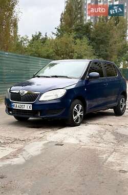 Хэтчбек Skoda Fabia 2010 в Киеве