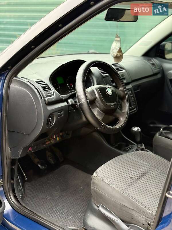 Хэтчбек Skoda Fabia 2010 в Киеве