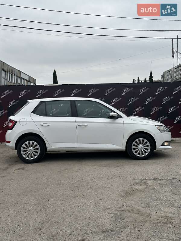Хэтчбек Skoda Fabia 2019 в Сумах