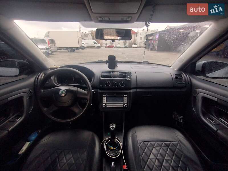 Хэтчбек Skoda Fabia 2011 в Львове фото 6 Хэтчбек Skoda Fabia 2011 в Львове