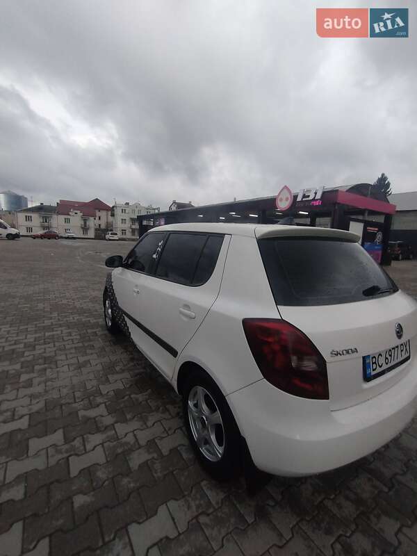 Хэтчбек Skoda Fabia 2011 в Львове фото 13 Хэтчбек Skoda Fabia 2011 в Львове
