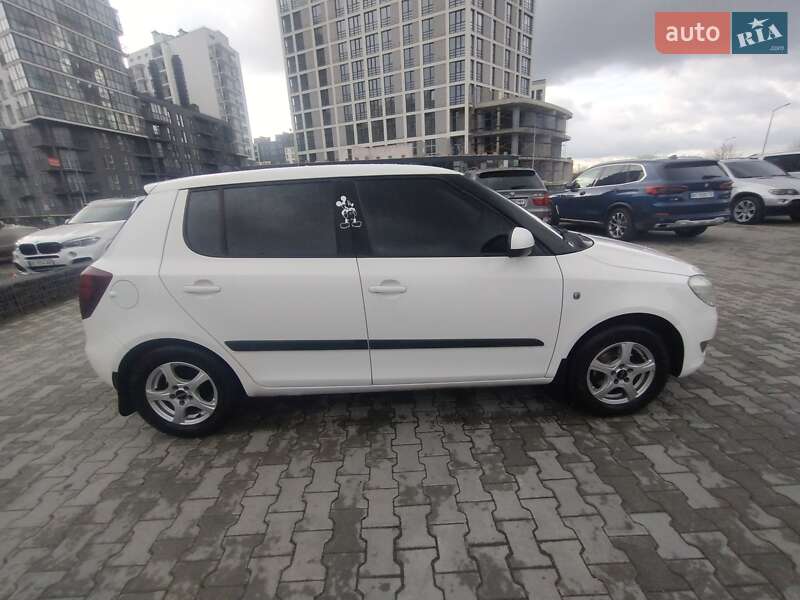 Хэтчбек Skoda Fabia 2011 в Львове фото 15 Хэтчбек Skoda Fabia 2011 в Львове