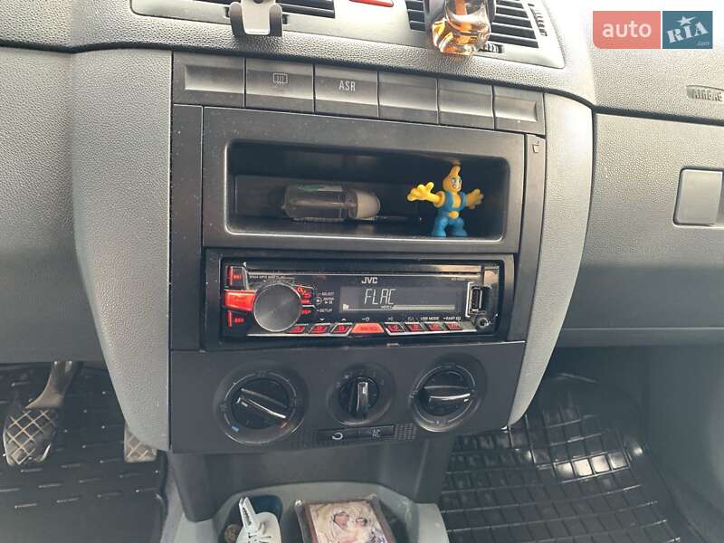 Универсал Skoda Fabia 2002 в Луцке фото 8 Универсал Skoda Fabia 2002 в Луцке