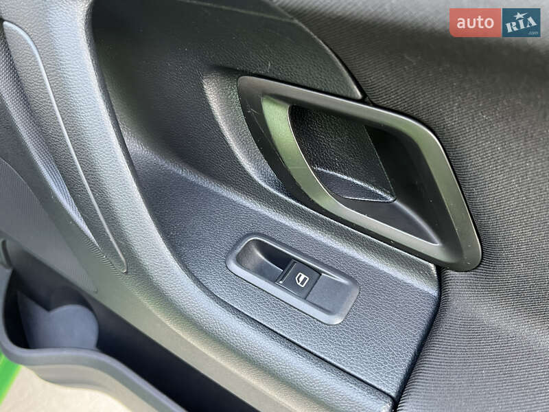Хетчбек Skoda Fabia 2011 в Луцьку фото 106 Хетчбек Skoda Fabia 2011 в Луцьку