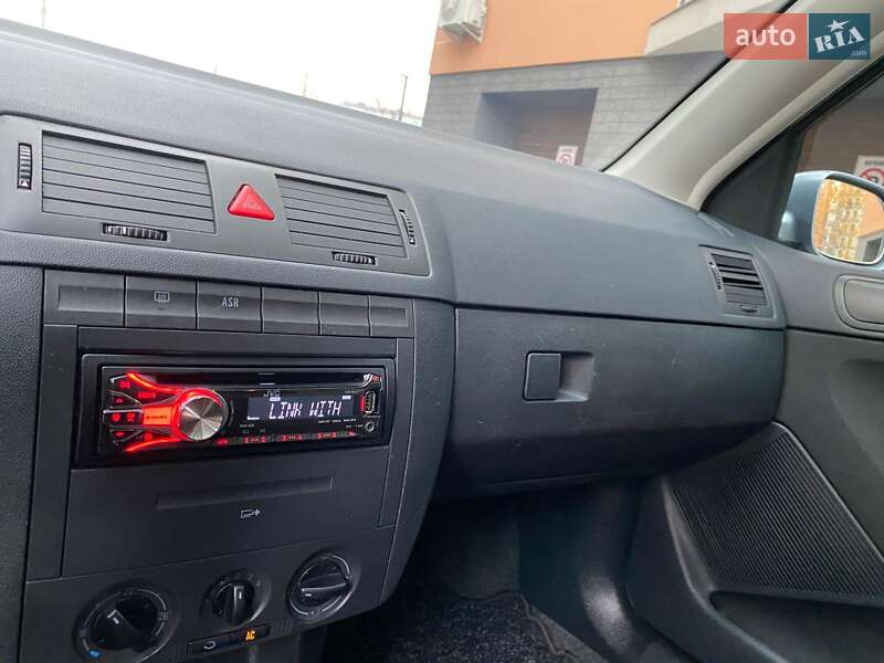 Универсал Skoda Fabia 2005 в Ивано-Франковске