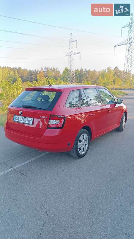 Универсал Skoda Fabia 2015 в Киеве фото 14 Универсал Skoda Fabia 2015 в Киеве