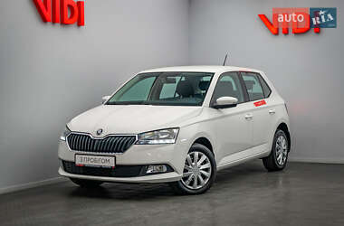 Хэтчбек Skoda Fabia 2018 в Киеве