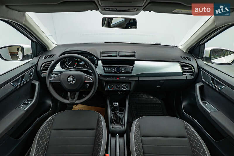 Хэтчбек Skoda Fabia 2018 в Киеве
