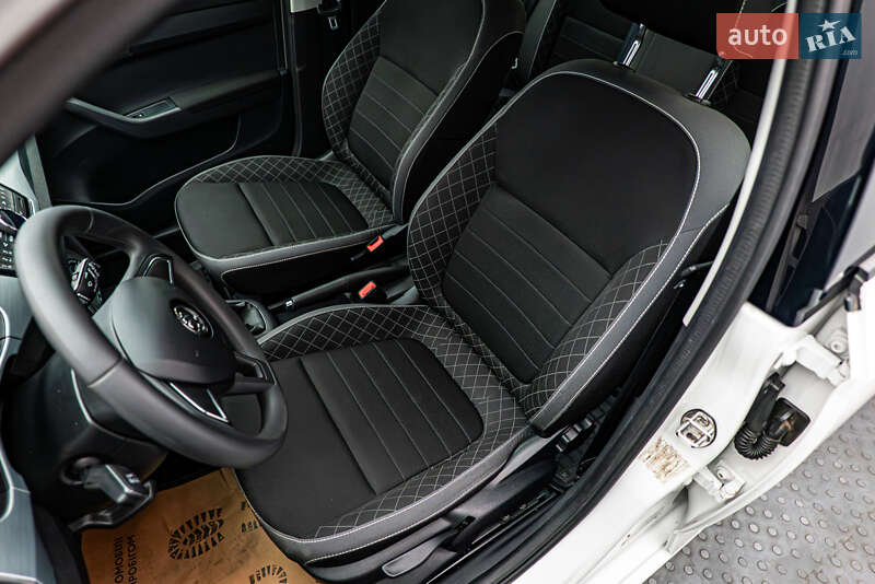 Хэтчбек Skoda Fabia 2018 в Киеве