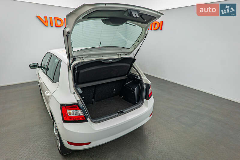 Хэтчбек Skoda Fabia 2018 в Киеве