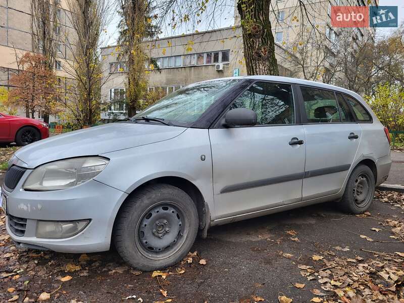 Универсал Skoda Fabia 2010 в Киеве фото Универсал Skoda Fabia 2010 в Киеве
