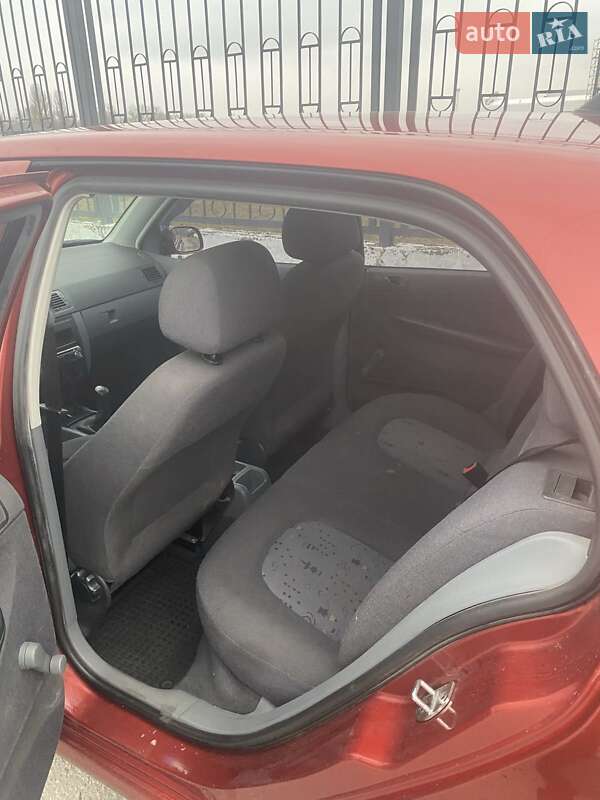 Хэтчбек Skoda Fabia 2001 в Киеве фото 10 Хэтчбек Skoda Fabia 2001 в Киеве