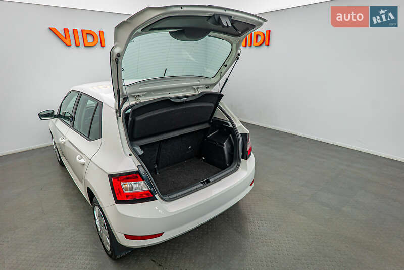 Хэтчбек Skoda Fabia 2018 в Киеве