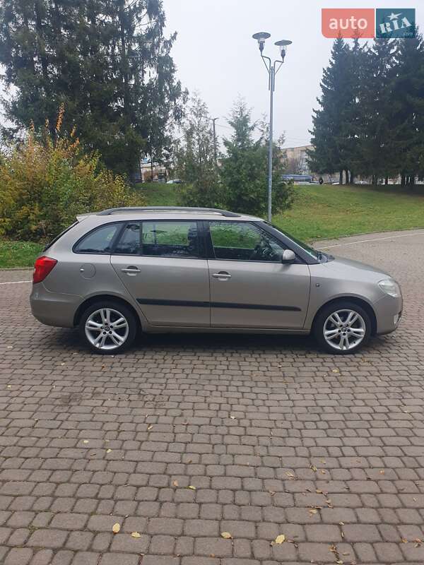 Универсал Skoda Fabia 2008 в Ровно фото 4 Универсал Skoda Fabia 2008 в Ровно