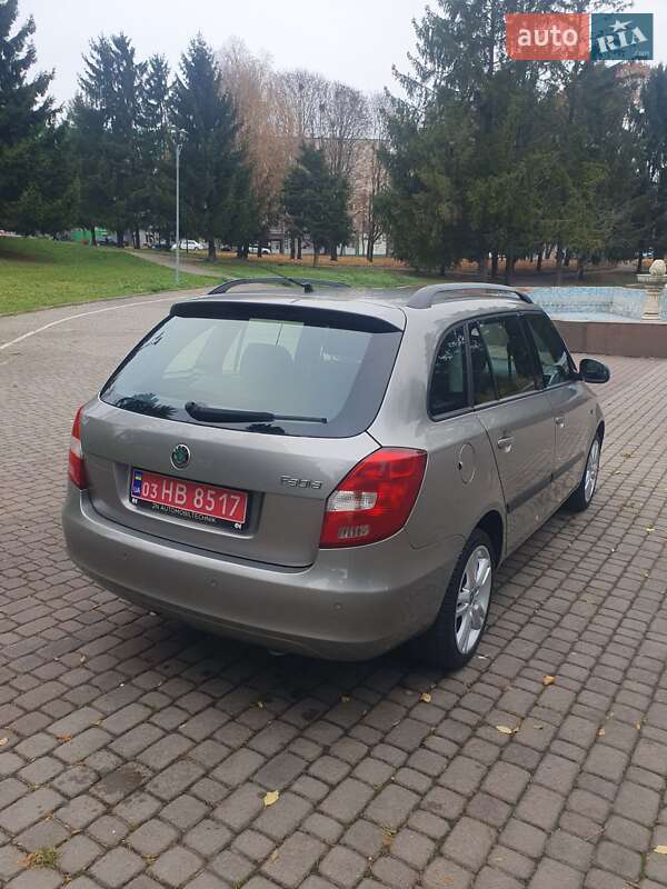 Универсал Skoda Fabia 2008 в Ровно фото 8 Универсал Skoda Fabia 2008 в Ровно