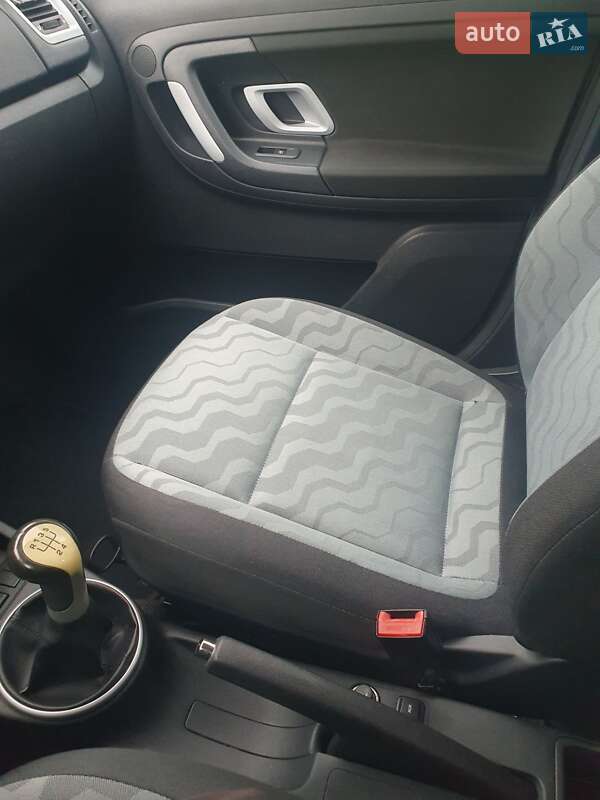 Универсал Skoda Fabia 2008 в Ровно фото 51 Универсал Skoda Fabia 2008 в Ровно