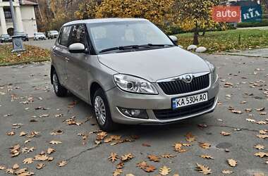 Хэтчбек Skoda Fabia 2015 в Киеве