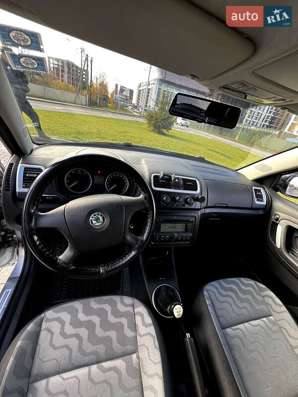 Хэтчбек Skoda Fabia 2008 в Ужгороде
