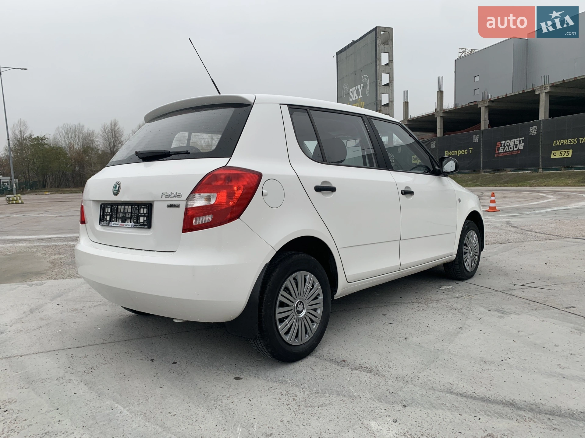 2011 Skoda Fabia - мініатюра 26