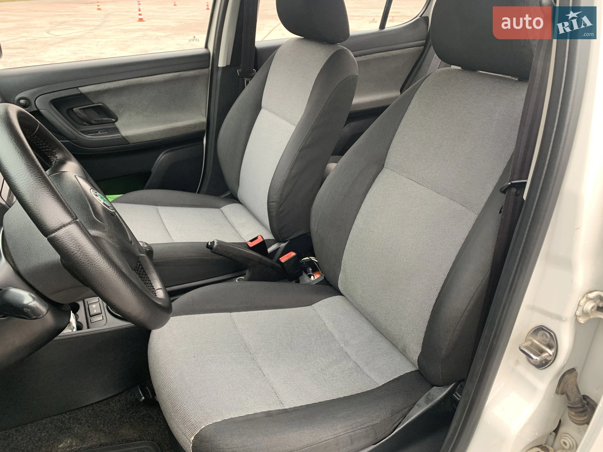 2011 Skoda Fabia - мініатюра 39