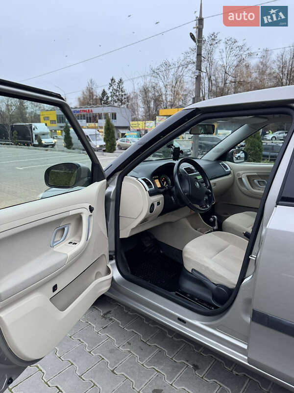 Хэтчбек Skoda Fabia 2008 в Тернополе