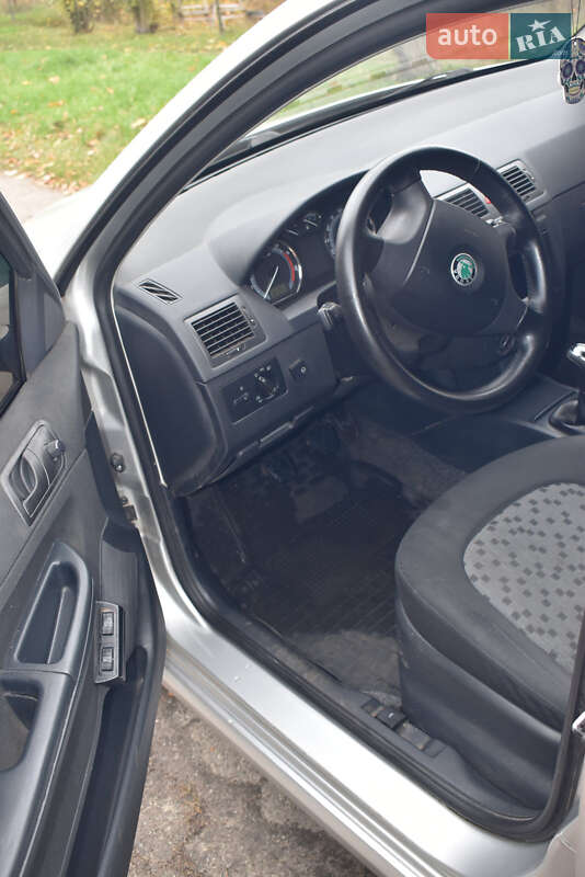 Хэтчбек Skoda Fabia 2006 в Киеве фото 18 Хэтчбек Skoda Fabia 2006 в Киеве