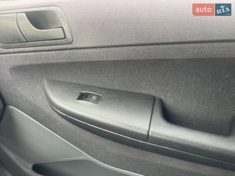 Універсал Skoda Fabia 2003 в Білій Церкві фото 30 Універсал Skoda Fabia 2003 в Білій Церкві