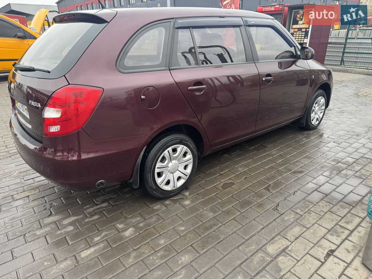 2014 Skoda Fabia - мініатюра 22
