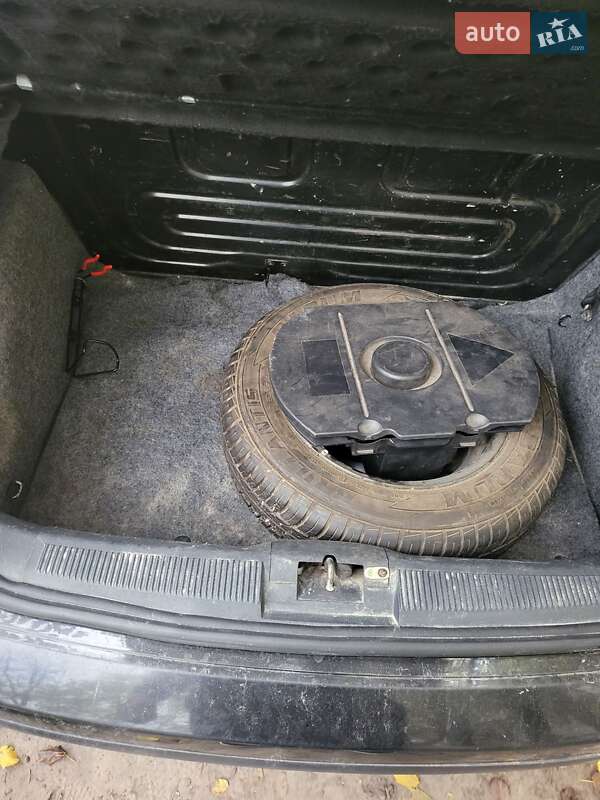 Хэтчбек Skoda Fabia 2007 в Киеве